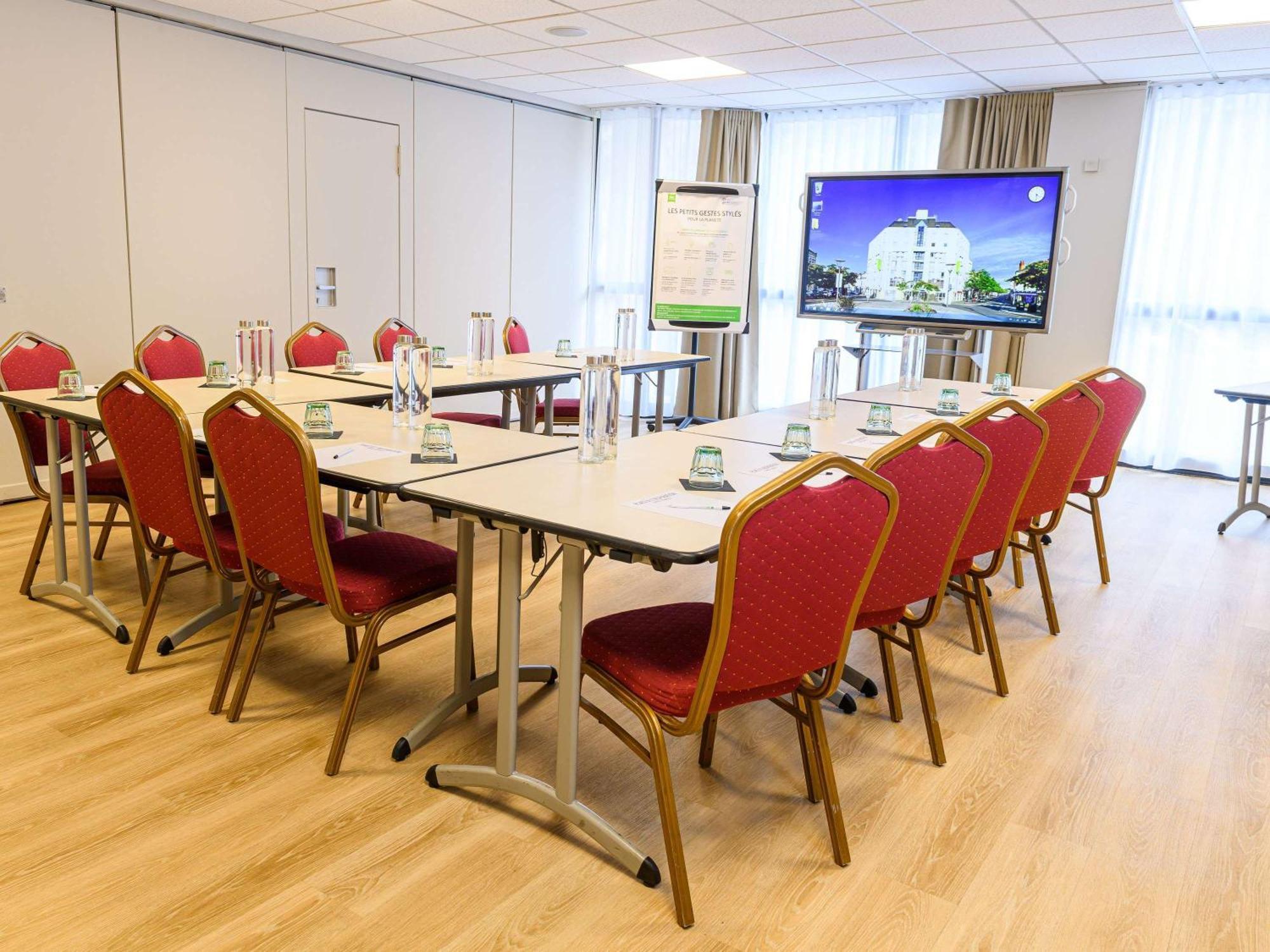 Ibis Styles Tours Centre Hotell Eksteriør bilde