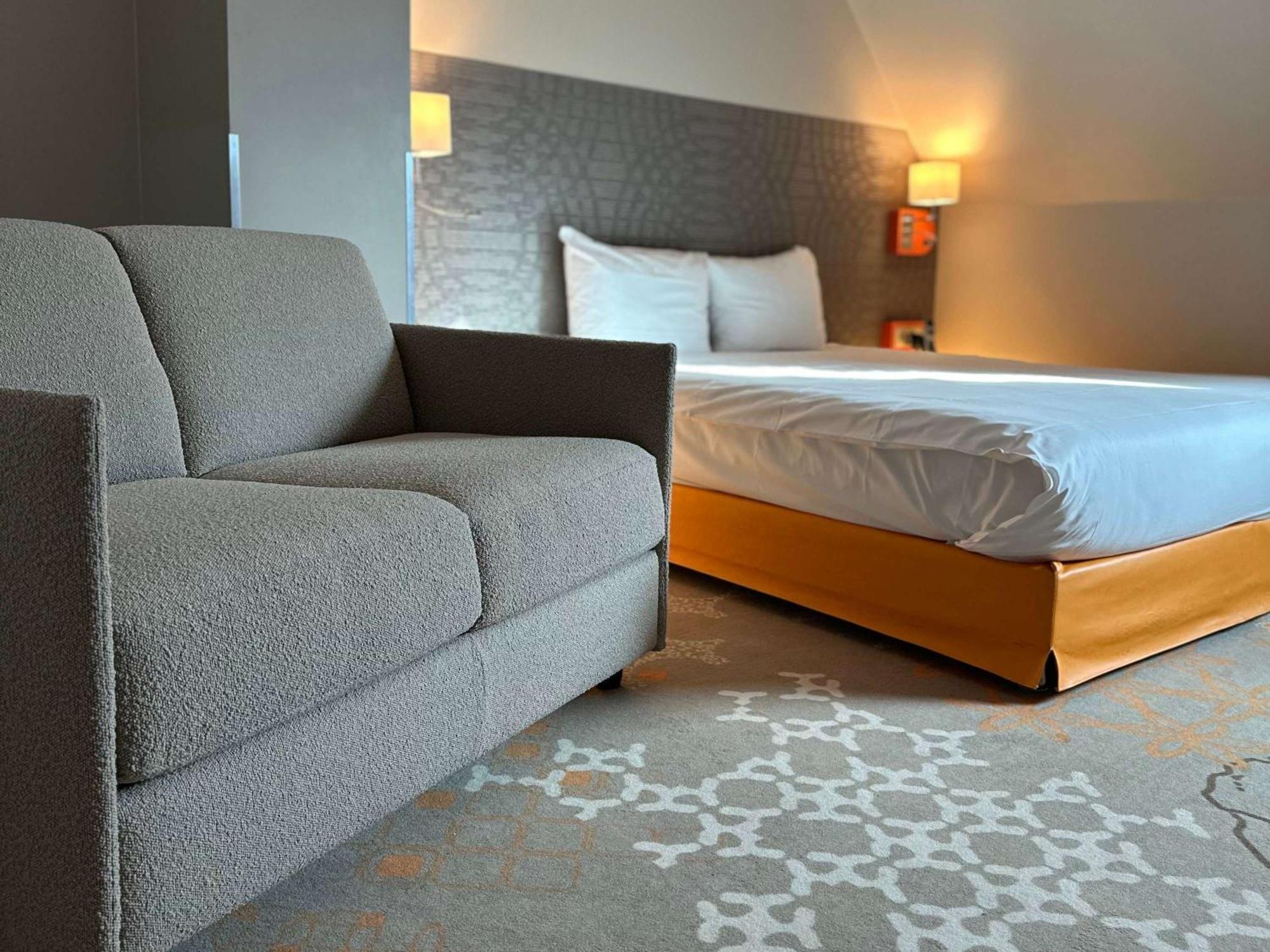 Ibis Styles Tours Centre Hotell Eksteriør bilde
