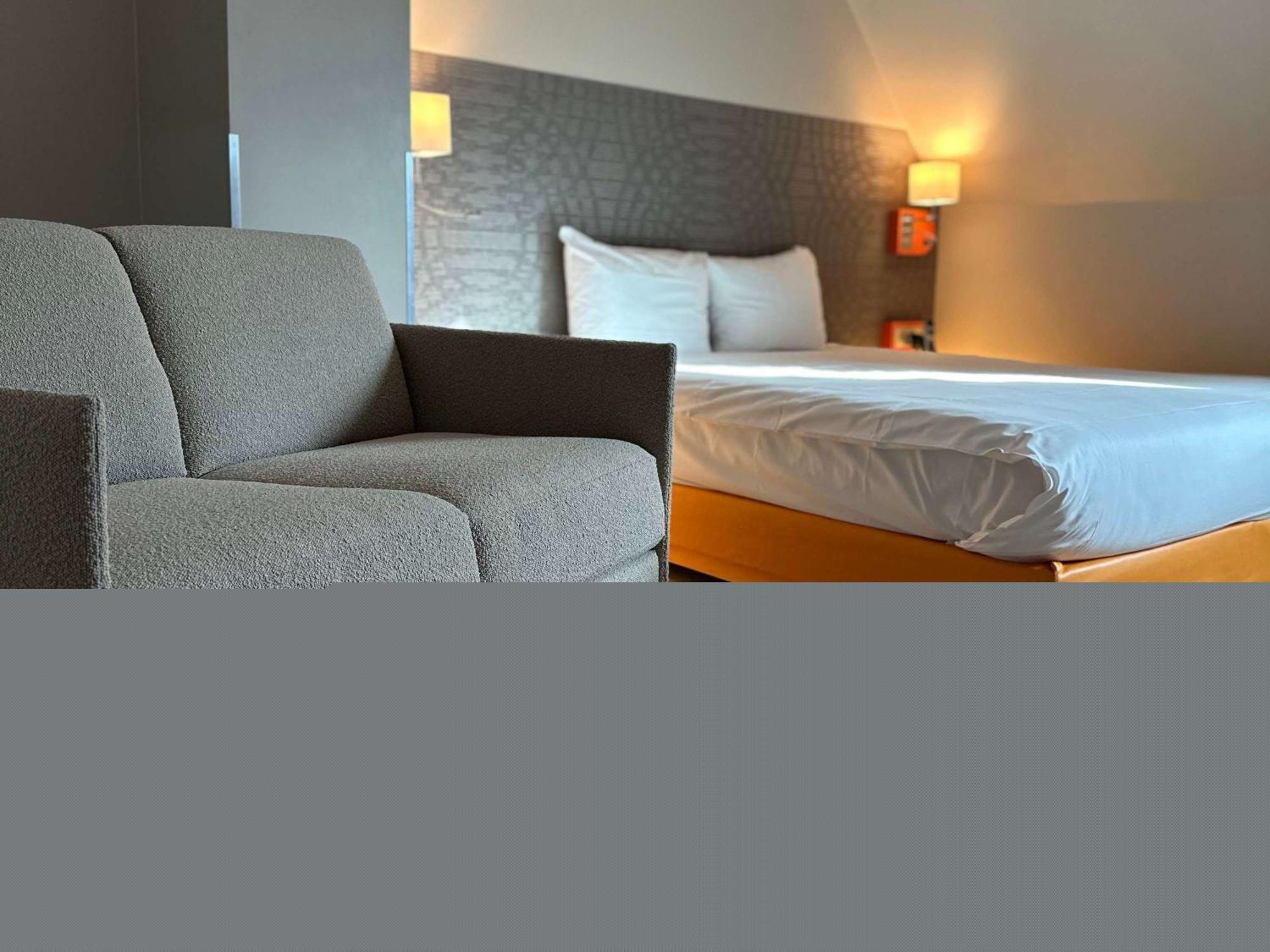 Ibis Styles Tours Centre Hotell Eksteriør bilde