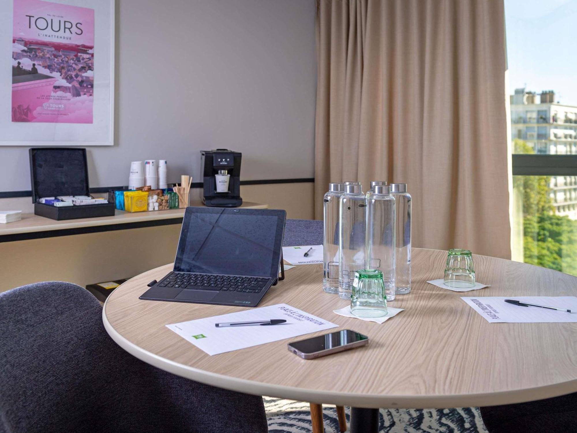 Ibis Styles Tours Centre Hotell Eksteriør bilde