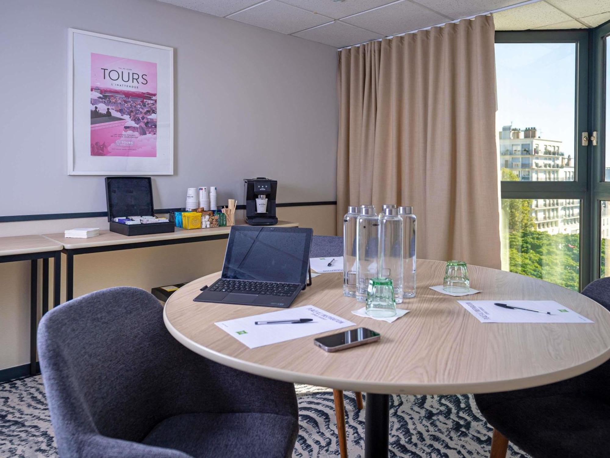 Ibis Styles Tours Centre Hotell Eksteriør bilde